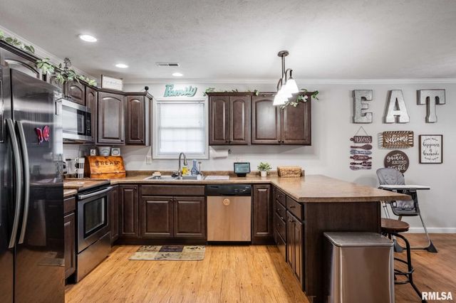 307 Noah Lane, Carterville, IL 62918