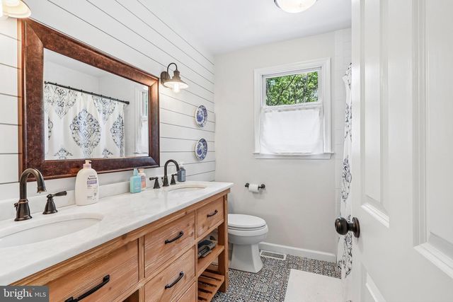 40 TEE PEE CT, Medford, NJ 08055