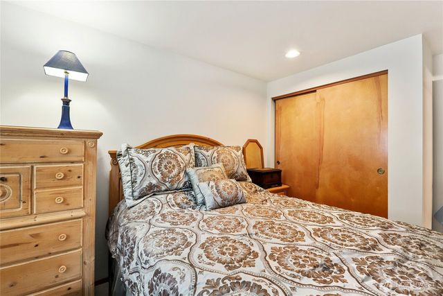 4320 Wellington Loop SE, Lacey, WA 98503