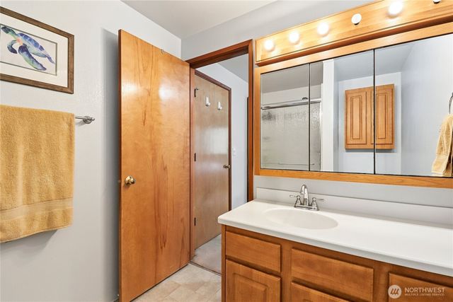 4320 Wellington Loop SE, Lacey, WA 98503