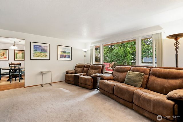 4320 Wellington Loop SE, Lacey, WA 98503