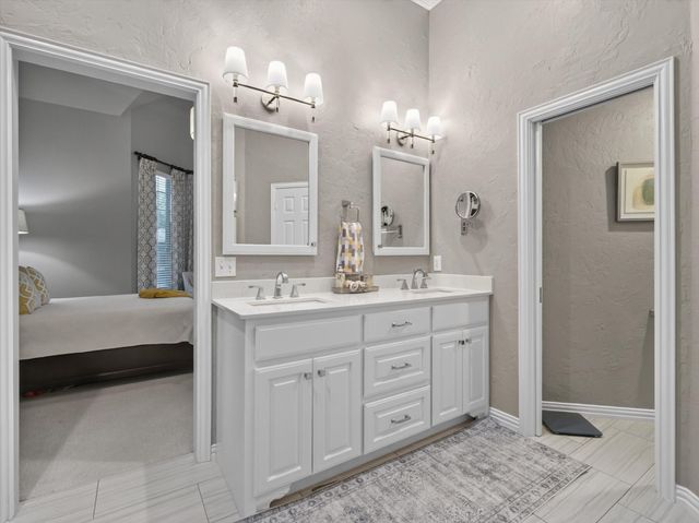 4003 Rive Lane, Addison, TX 75001