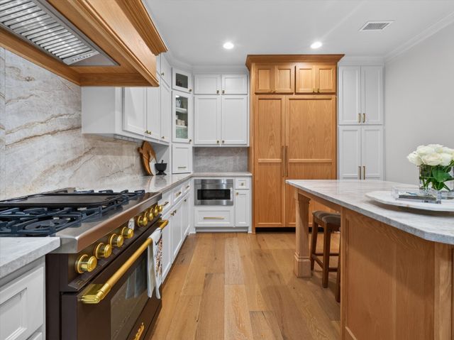 4003 Rive Lane, Addison, TX 75001
