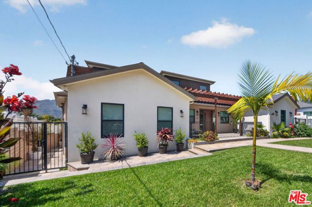 2806 Manhattan Avenue, La Crescenta, CA 91214