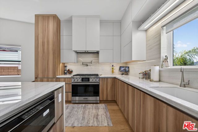 2806 Manhattan Avenue, La Crescenta, CA 91214