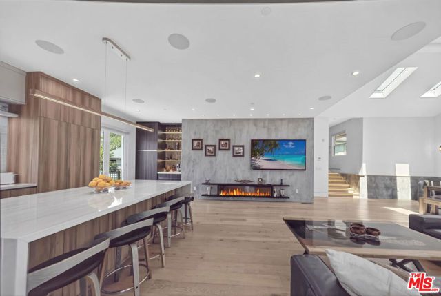 2806 Manhattan Avenue, La Crescenta, CA 91214