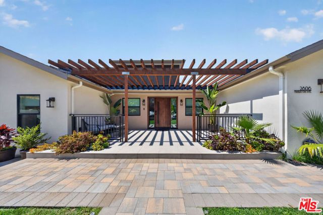 2806 Manhattan Avenue, La Crescenta, CA 91214