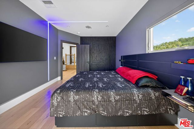 2806 Manhattan Avenue, La Crescenta, CA 91214