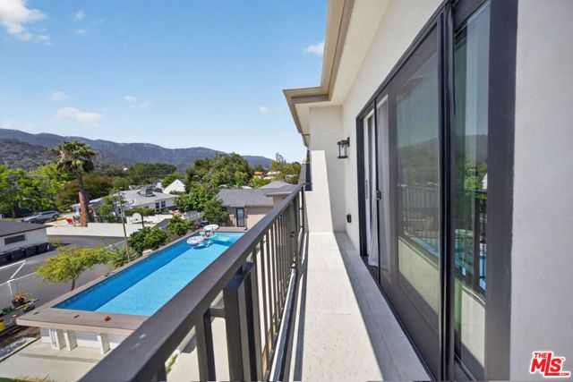2806 Manhattan Avenue, La Crescenta, CA 91214