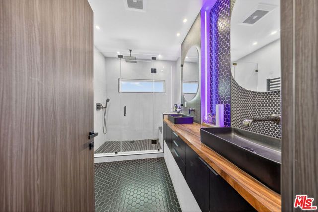 2806 Manhattan Avenue, La Crescenta, CA 91214