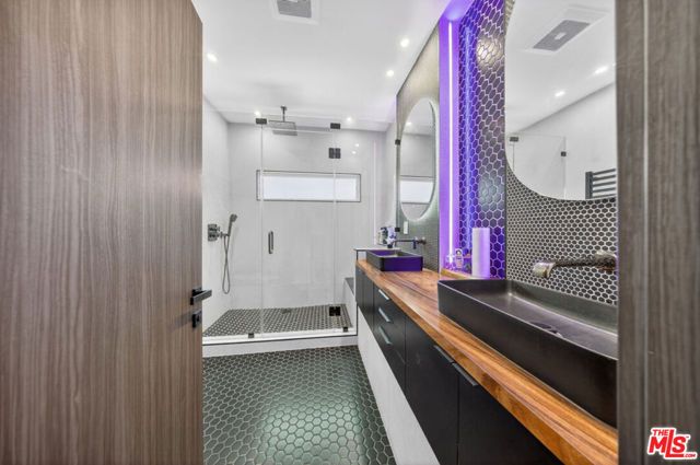 2806 Manhattan Avenue, La Crescenta, CA 91214