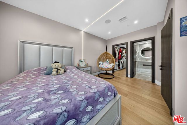 2806 Manhattan Avenue, La Crescenta, CA 91214