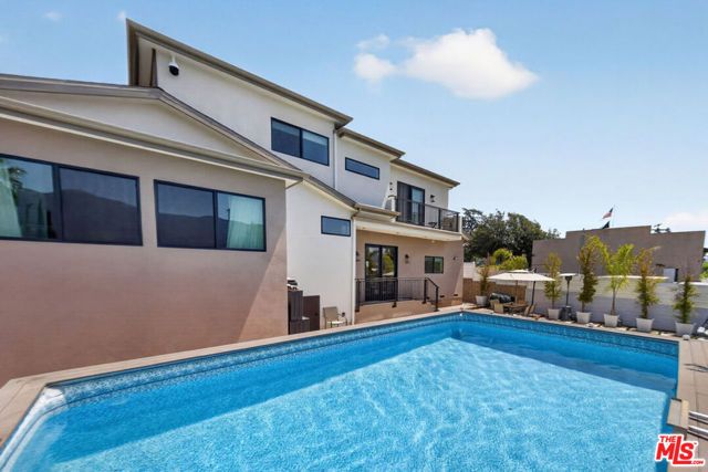 2806 Manhattan Avenue, La Crescenta, CA 91214