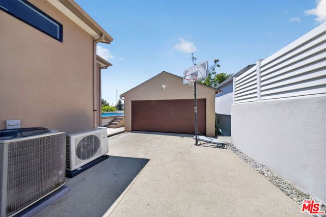 2806 Manhattan Avenue, La Crescenta, CA 91214