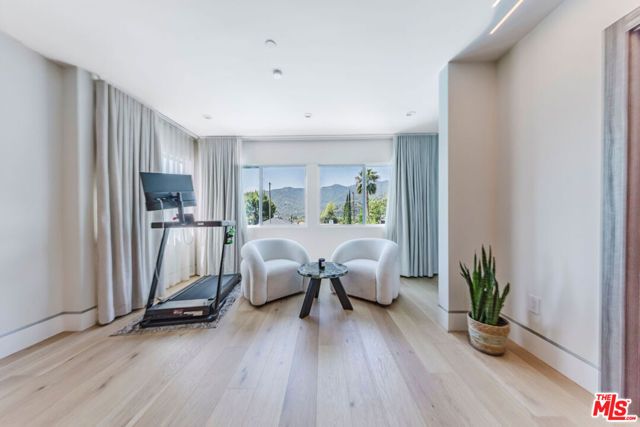 2806 Manhattan Avenue, La Crescenta, CA 91214