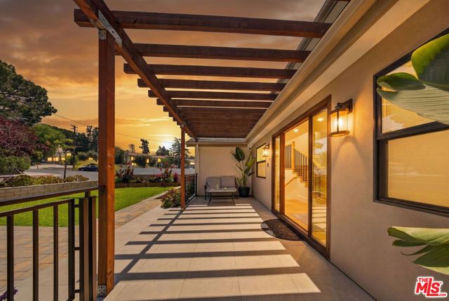 2806 Manhattan Avenue, La Crescenta, CA 91214