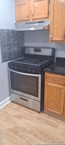 706 CLOVIS PL, San Antonio, TX 78221