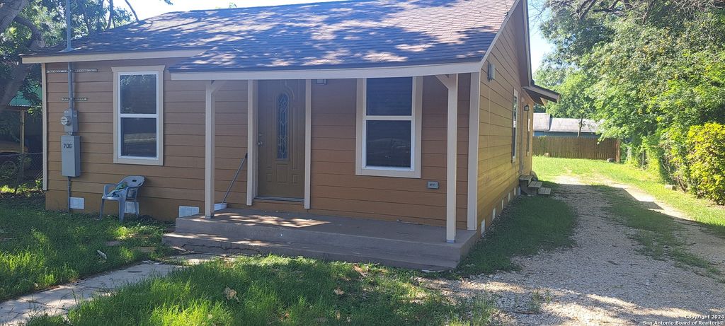 706 CLOVIS PL, San Antonio, TX 78221