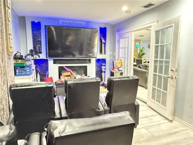 1718 E Mcintyre Street, Edinburg, TX 78542