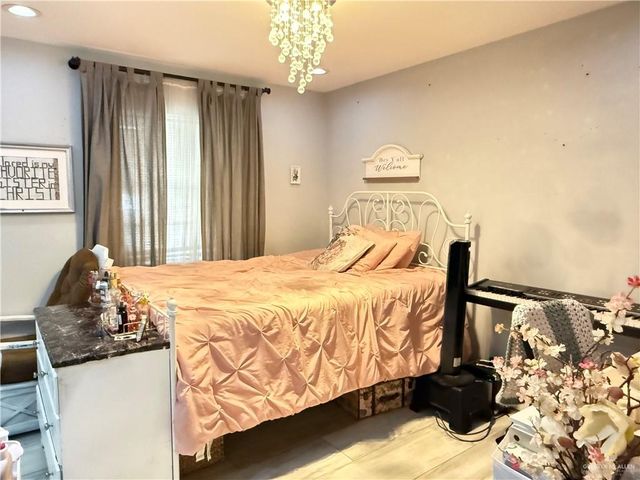 1718 E Mcintyre Street, Edinburg, TX 78542