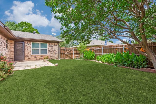 6212 Shirley Drive, North Richland Hills, TX 76180