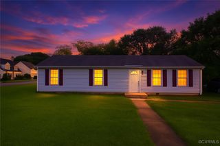 3902 Gloucester Dr, Hopewell, VA 23860