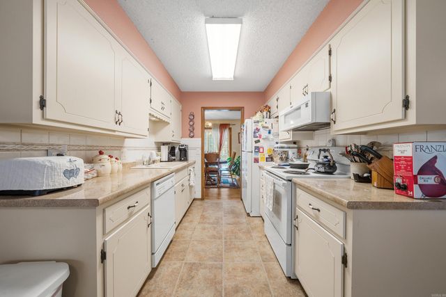 20 Malaga Way, Hot Springs, AR 71909