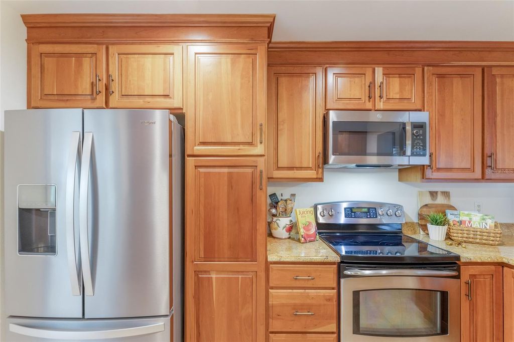 Image 24 of property listing at 10617 FOREST RUN DRIVE, Bradenton, FL 34211