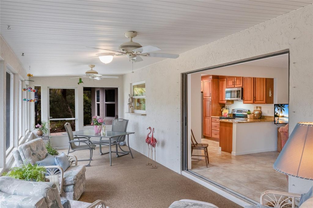 Image 34 of property listing at 10617 FOREST RUN DRIVE, Bradenton, FL 34211