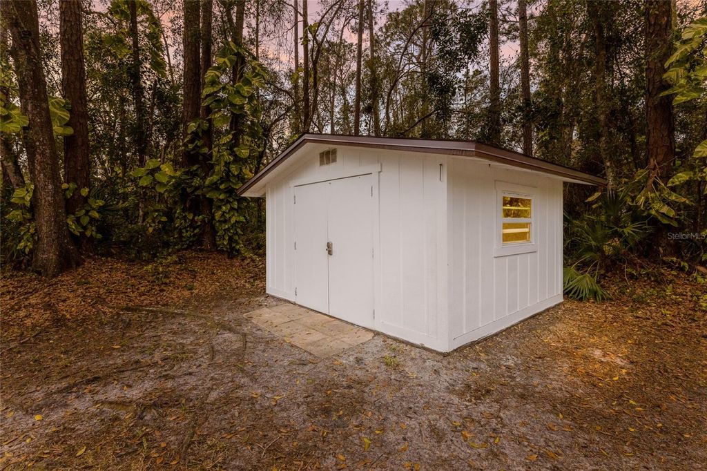 Image 47 of property listing at 10617 FOREST RUN DRIVE, Bradenton, FL 34211