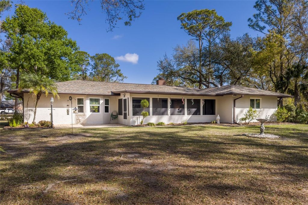 Image 50 of property listing at 10617 FOREST RUN DRIVE, Bradenton, FL 34211