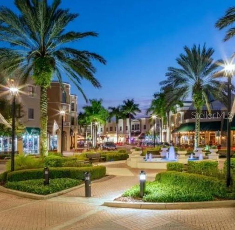 Image 55 of property listing at 10617 FOREST RUN DRIVE, Bradenton, FL 34211