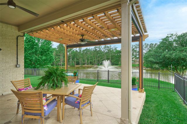 211 Arabian Drive, Spring, TX 77382