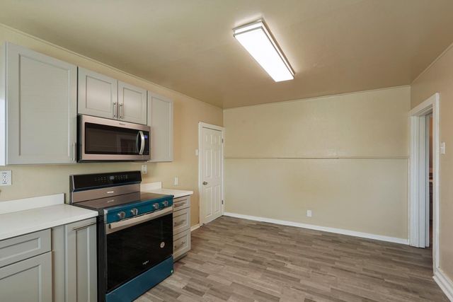 1803 Milton St, Stockton, CA 95205