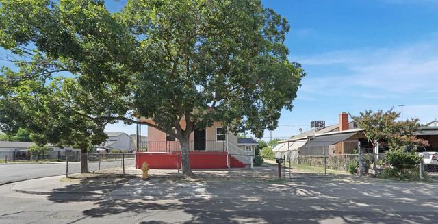 1803 Milton St, Stockton, CA 95205