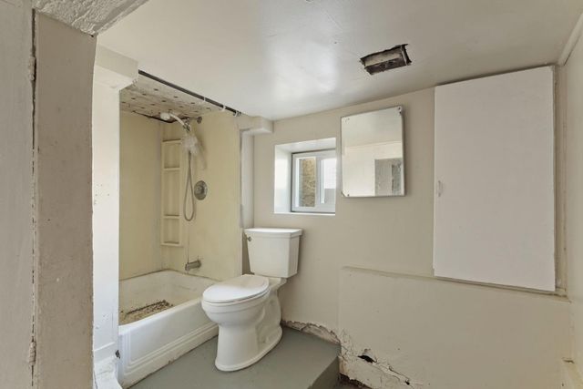 1803 Milton St, Stockton, CA 95205