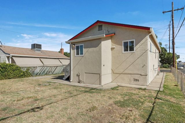 1803 Milton St, Stockton, CA 95205