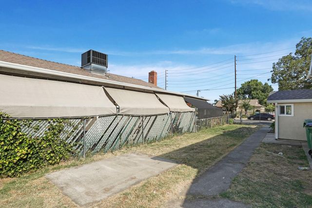 1803 Milton St, Stockton, CA 95205