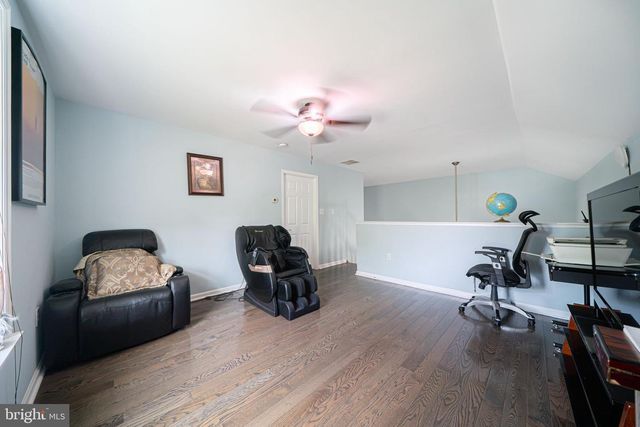 2672 HONEYSUCKLE LN, Philadelphia, PA 19116