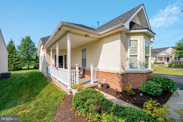 2672 HONEYSUCKLE LN, Philadelphia, PA 19116