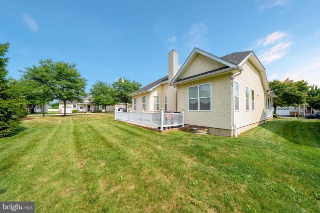 2672 HONEYSUCKLE LN, Philadelphia, PA 19116