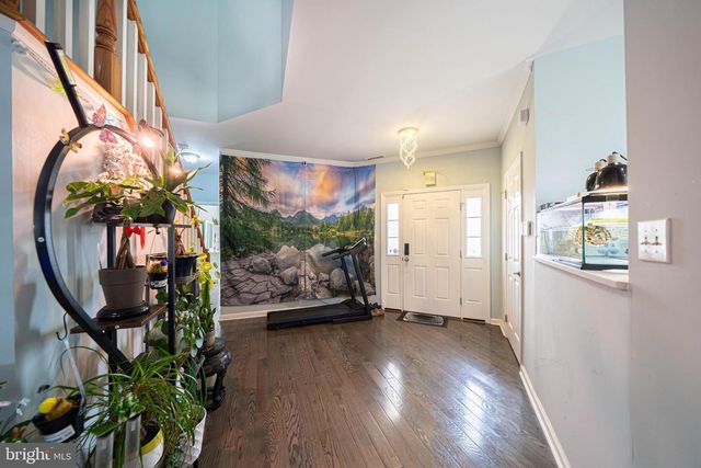 2672 HONEYSUCKLE LN, Philadelphia, PA 19116