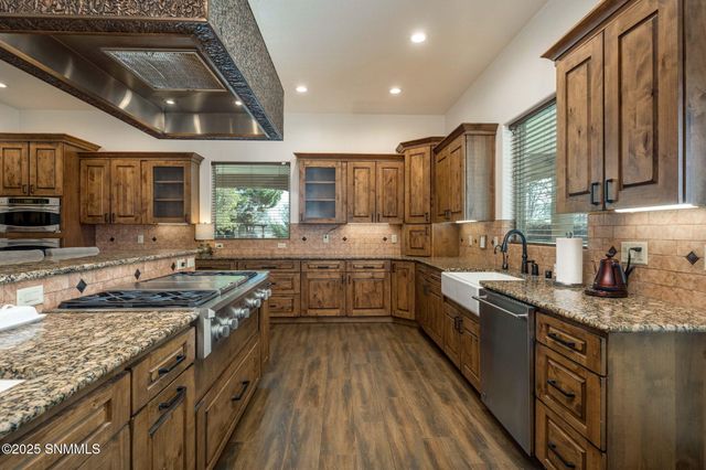 1790 W Taylor Road, Las Cruces, NM 88007