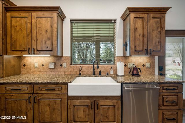 1790 W Taylor Road, Las Cruces, NM 88007