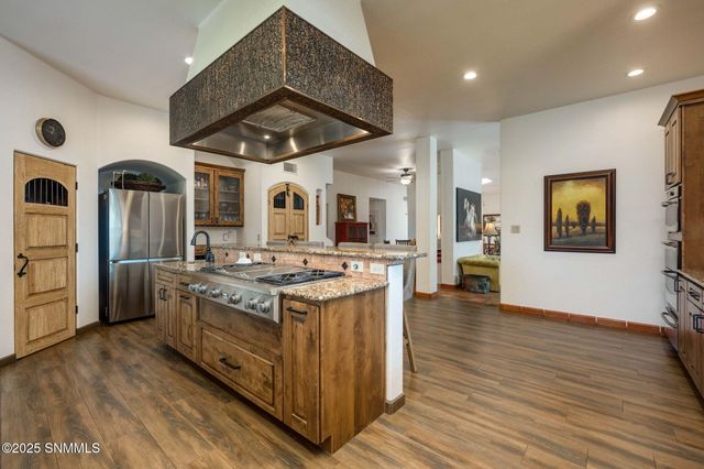 1790 W Taylor Road, Las Cruces, NM 88007