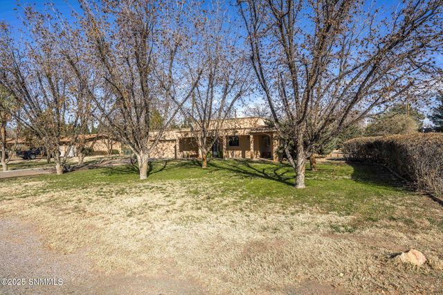 1790 W Taylor Road, Las Cruces, NM 88007