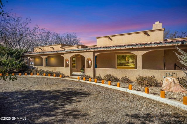 1790 W Taylor Road, Las Cruces, NM 88007
