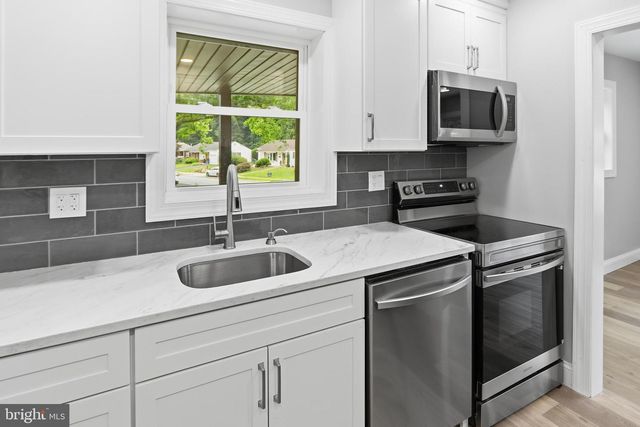27 HOMEWOOD RD, Wilmington, DE 19803