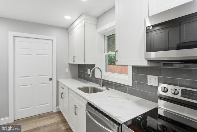 27 HOMEWOOD RD, Wilmington, DE 19803