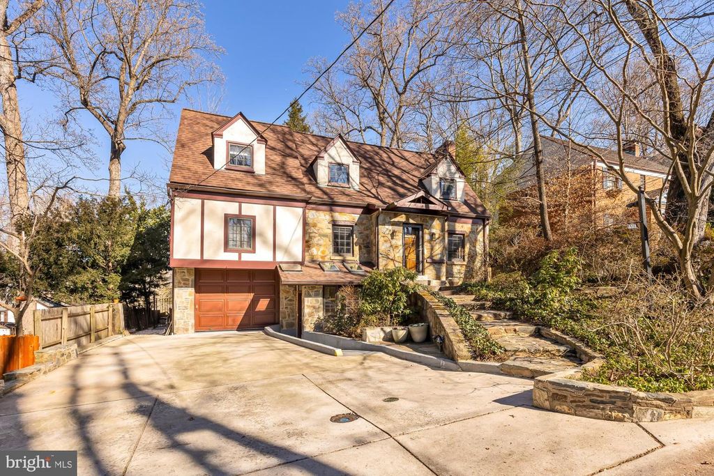 6317 POE RD, Bethesda, MD 20817